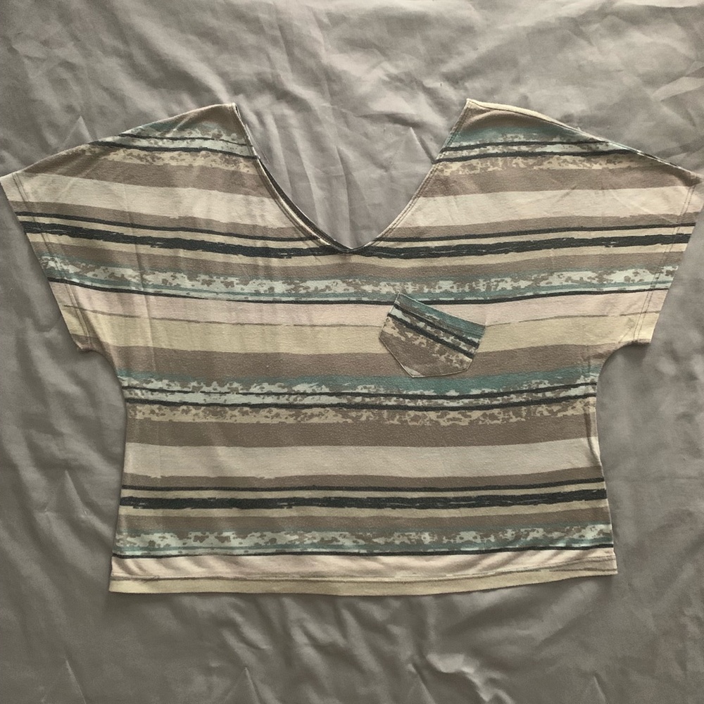 Short sleeve top